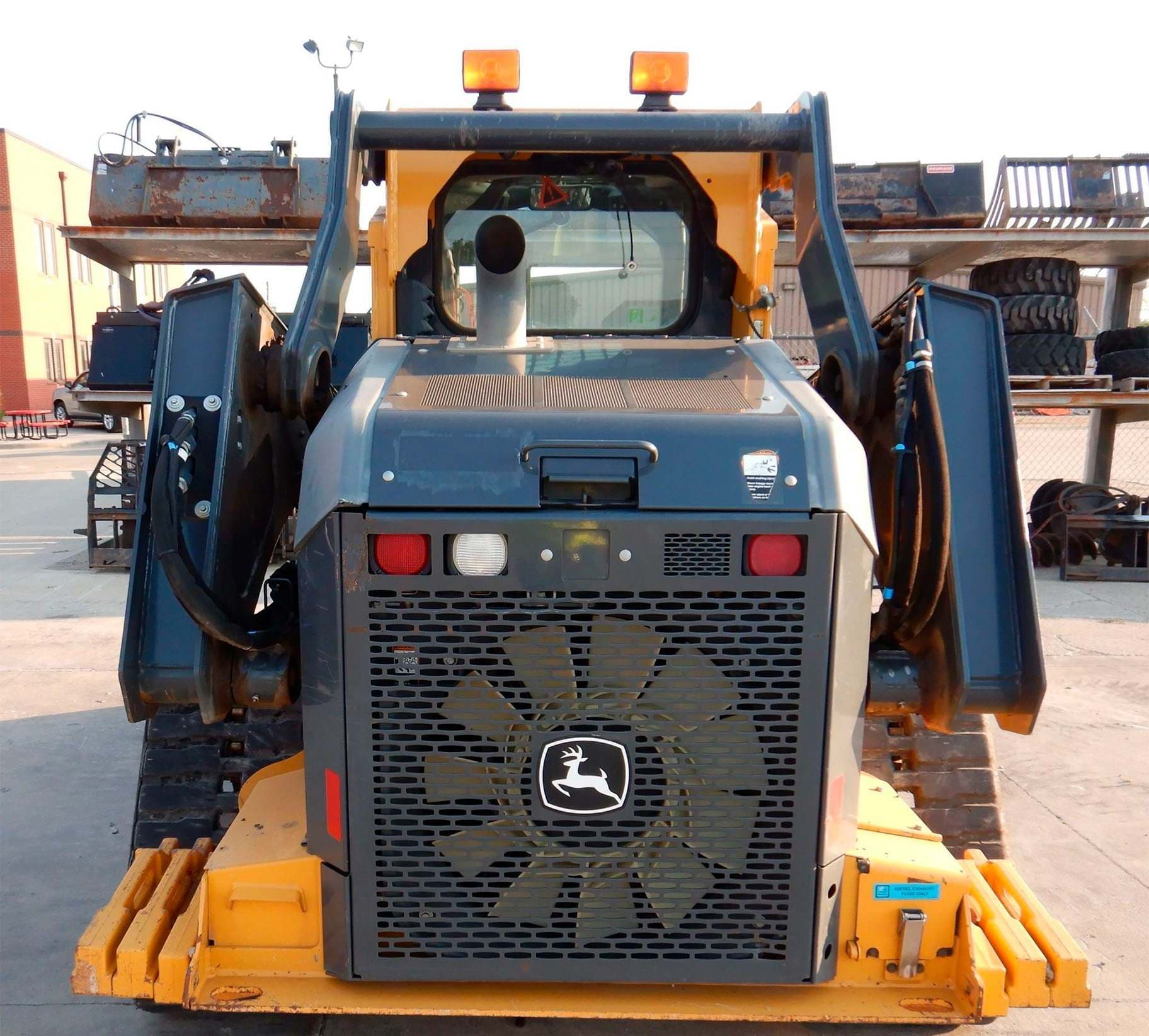 2016 John Deere 333G